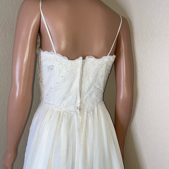 House of Bianchi wedding dress beaded sleeveless spaghetti strap IVORY SZ 10 - Picture 5 of 12